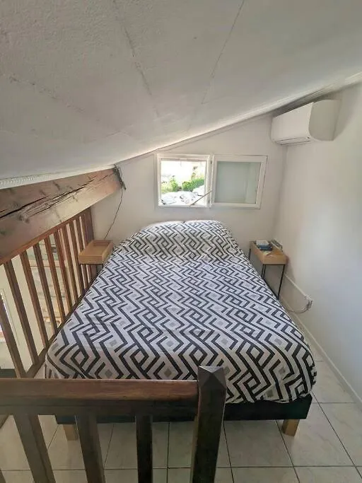 Maison Individuelle Avec Jardin Ensoleille Auribeau-sur-Siagne 0*,  France